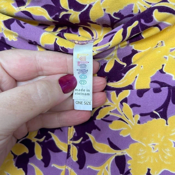 LuLaRoe Women's Yellow & Purple Floral Easter Lilies Leggings One Size 2-10 - Picture 3 of 5